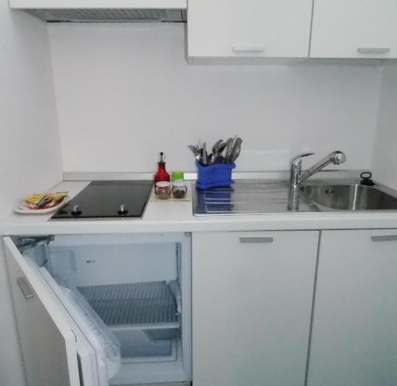 디럭스 트리플 룸, Sorrento Inn Funzionista