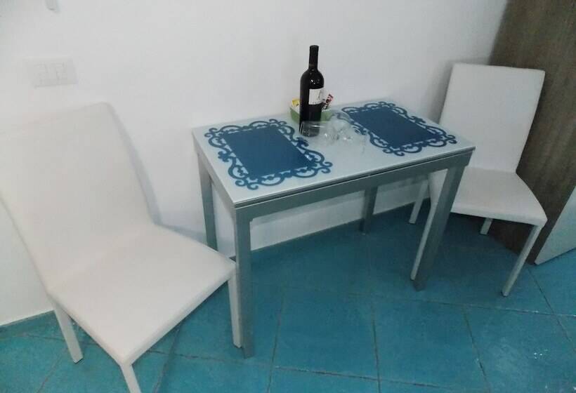 标准间, Sorrento Inn Funzionista