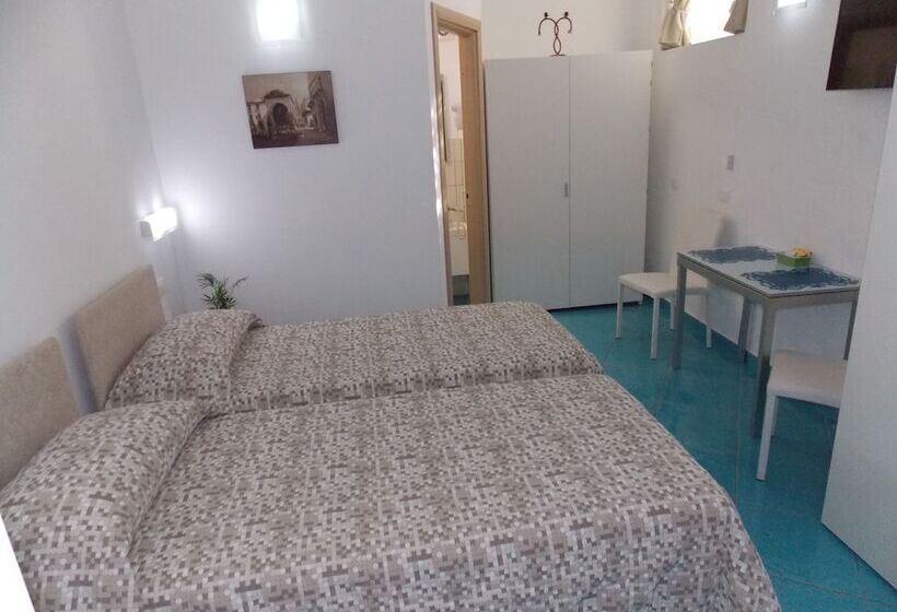 스탠다드 룸, Sorrento Inn Funzionista