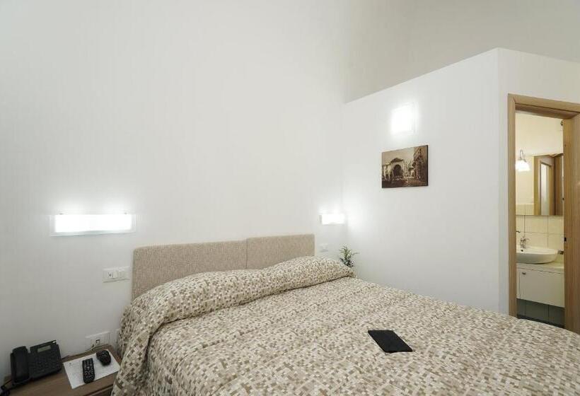 이코노미 룸, Sorrento Inn Funzionista