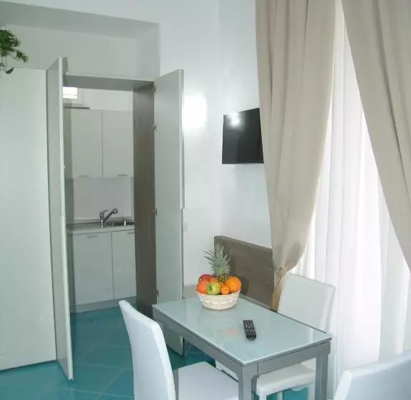 デラックストリプルルーム, Sorrento Inn Funzionista