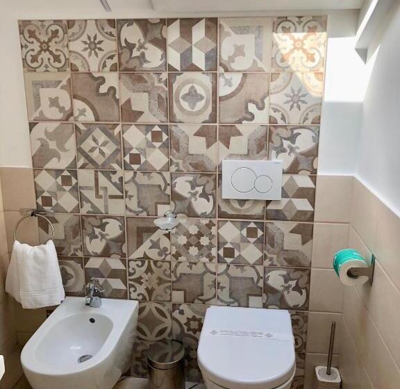 经济房, Sorrento Inn Funzionista