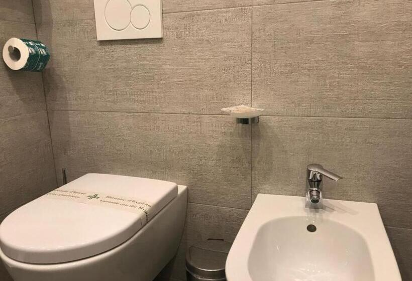 标准间, Sorrento Inn Funzionista