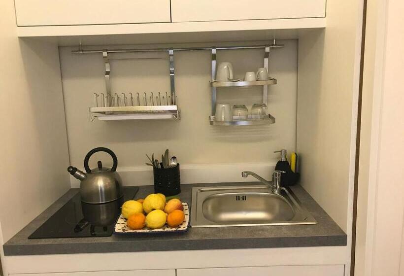 스탠다드 룸, Sorrento Inn Funzionista