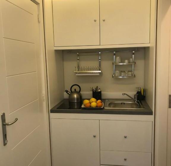 스탠다드 룸, Sorrento Inn Funzionista