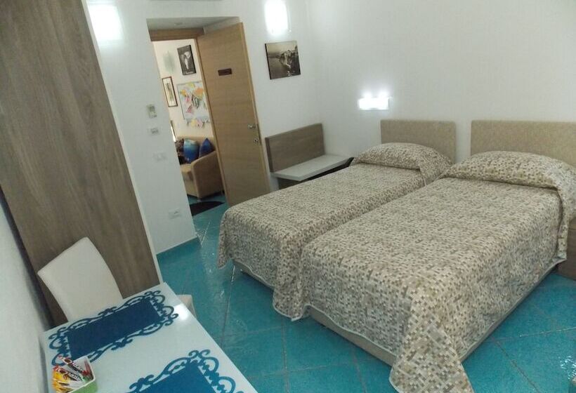 스탠다드 룸, Sorrento Inn Funzionista