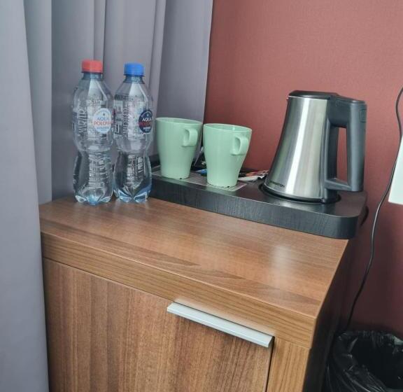 חדר סטנדרט, Terminal