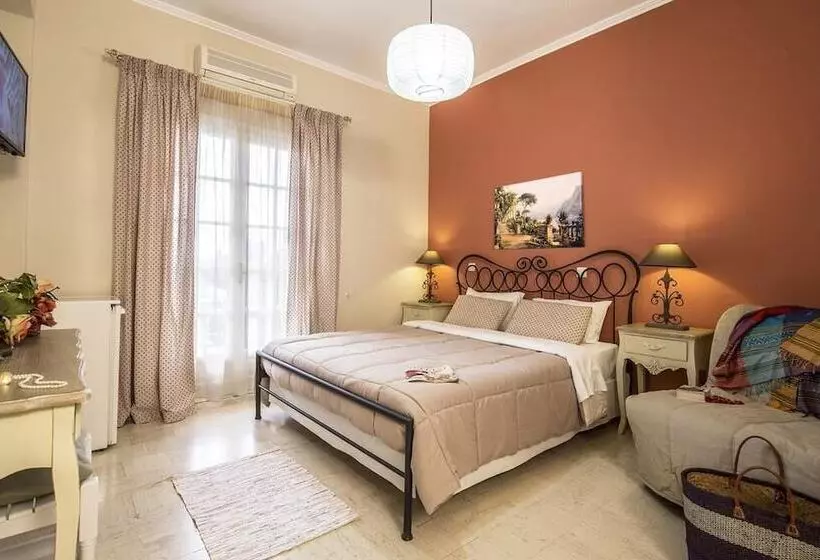 اتاق استاندارد سه نفره, Vassilis Guest House