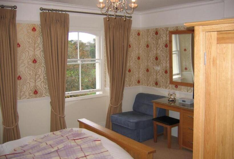 デラックスルーム, Yeo Dale