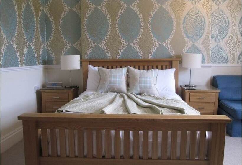 デラックスルーム, Yeo Dale