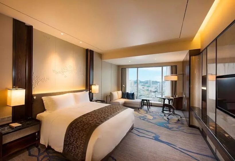キングサイズベッドのスタンダードルーム, Doubletree By Hilton Hotel Anshun