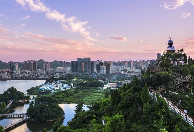 اتاق استاندارد با چشم‌انداز دریاچه, Doubletree By Hilton Hotel Anshun