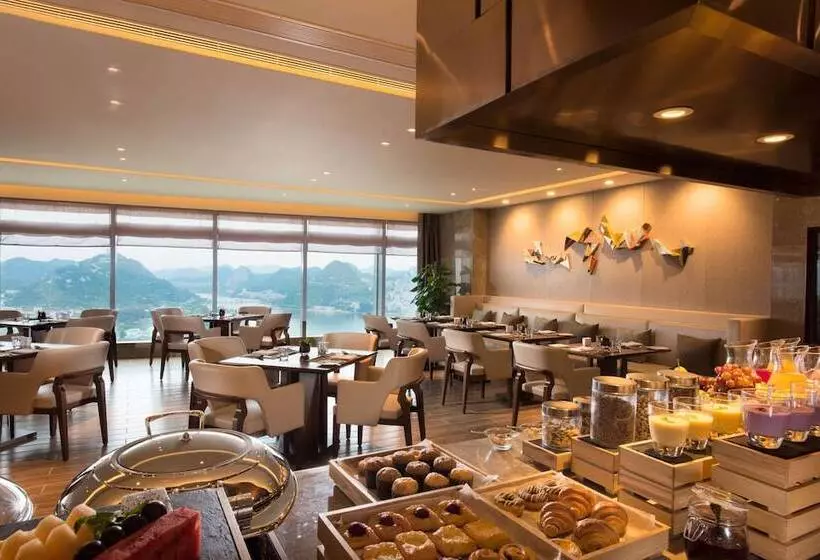 キングサイズベッドのエクゼクティブルーム, Doubletree By Hilton Hotel Anshun