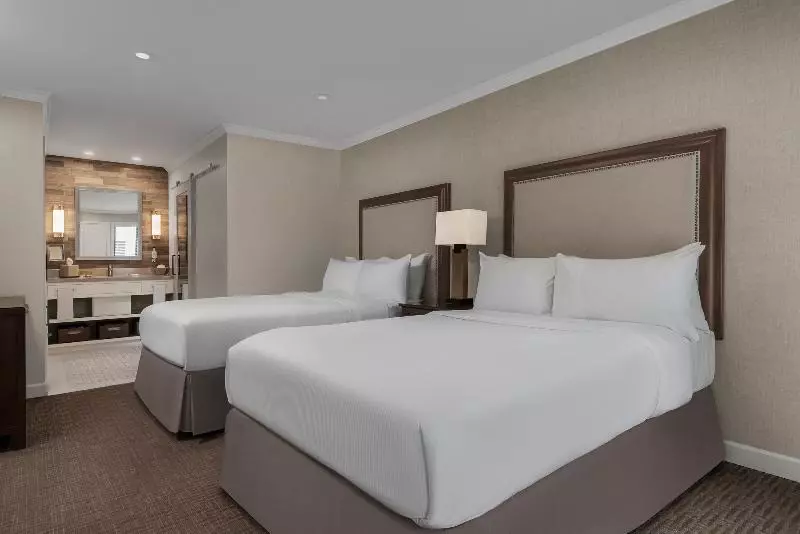 レイクビュースタンダードルーム, Doubletree By Hilton Hotel Anshun