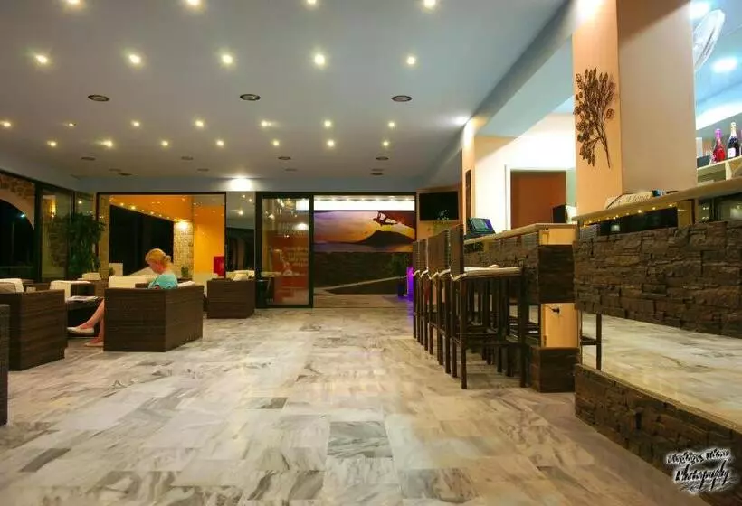 آپارتمان 1 خوابه, Elena Village
