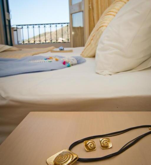 1ベッドルームのデラックスアパートメント, Elena Village