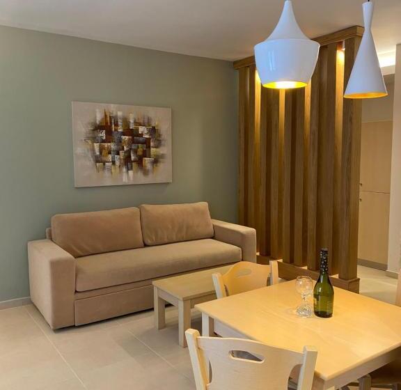 1ベッドルームのスーペリアアパートメント, Elena Village