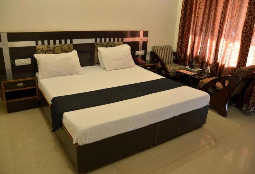 غرفة ديلوكس, Citi Heights