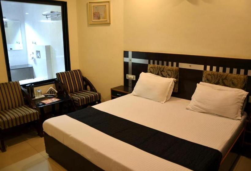 غرفة ديلوكس, Citi Heights