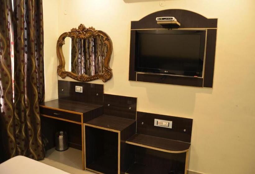 غرفة ديلوكس, Citi Heights