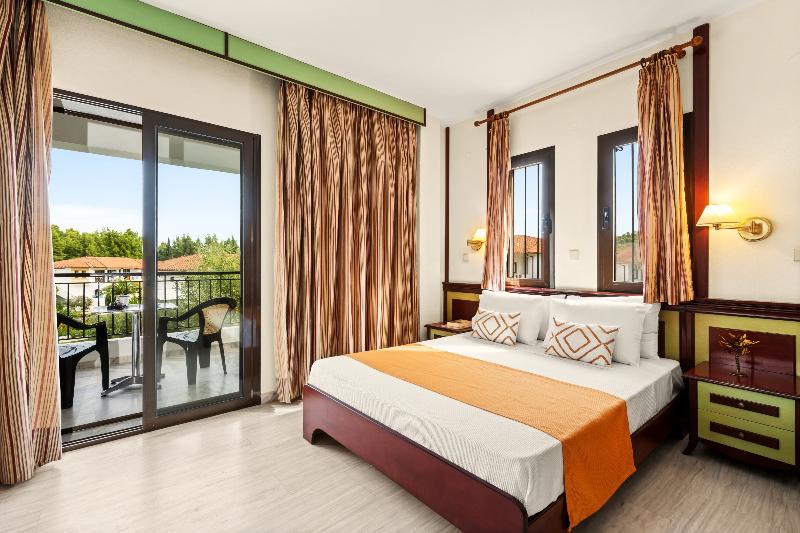 חדר סטנדרט עם מיטת קינג, Country Inn & Suites Downtown Convention Center By Radisson, Gatlinburg, Tn