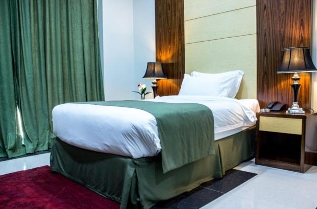 اتاق لوکس یک تخته, Doha Dynasty