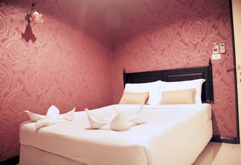 Quarto Superior, Erawan House