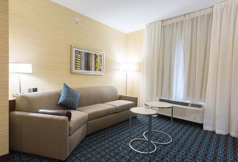 Президентский Люкс, Fairfield Inn & Suites By Marriott Jamestown
