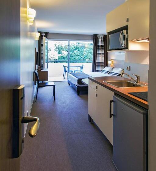 テラス付スーペリアルーム, Forme Hotel & Spa Montpellier Sud Est   Parc Expositions   Arena