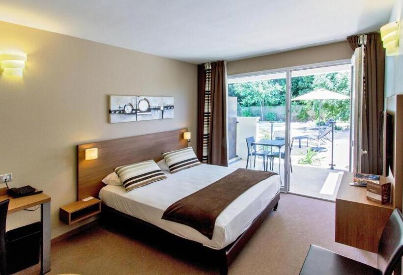 带露台的高档房间, Forme Hotel & Spa Montpellier Sud Est   Parc Expositions   Arena