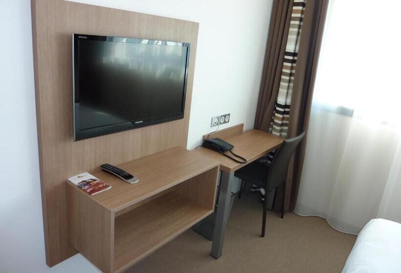 Семейный Номер, Forme Hotel & Spa Montpellier Sud Est   Parc Expositions   Arena