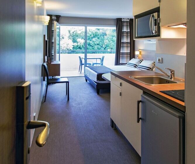 テラス付スーペリアルーム, Forme Hotel & Spa Montpellier Sud Est   Parc Expositions   Arena