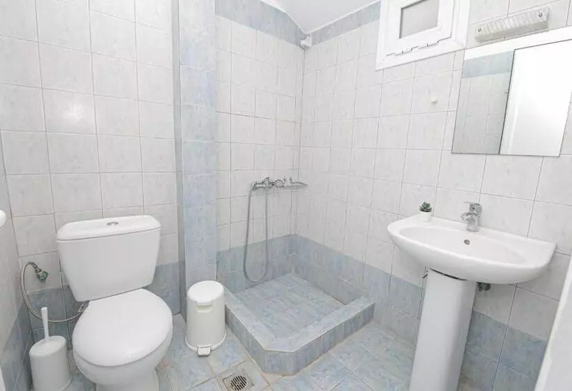 Studio Standard Vue Mer, Haris