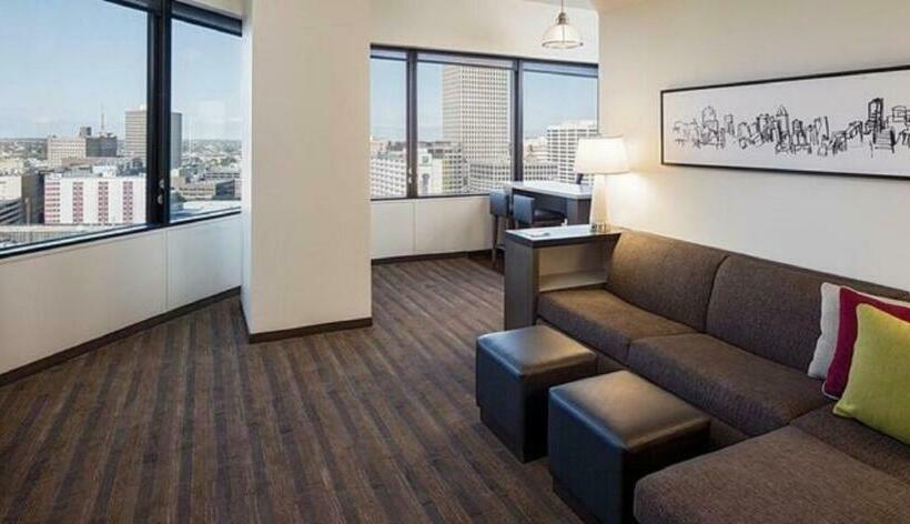 Suíte para Deficientes Físicos, Hyatt House New Orleans Downtown