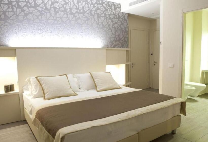 اتاق استاندارد, L