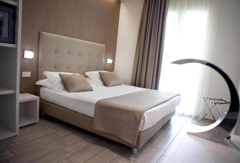 اتاق استاندارد, L