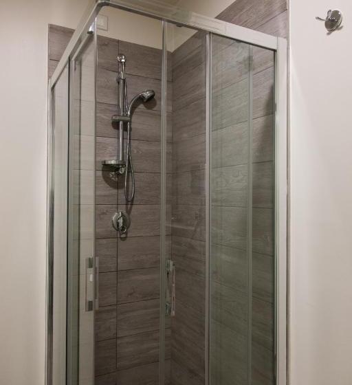 اتاق استاندارد, L