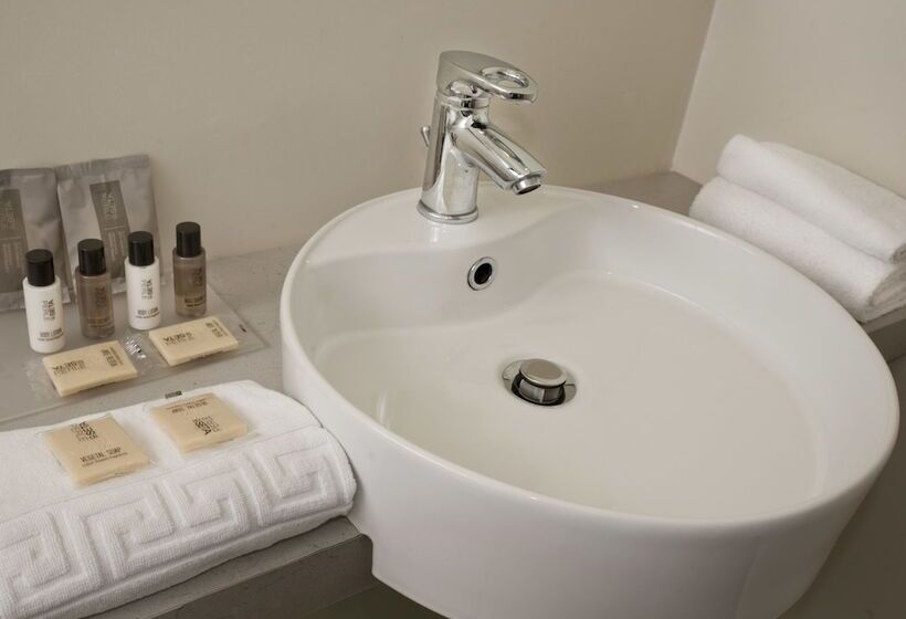 اتاق استاندارد چهار تخته, L