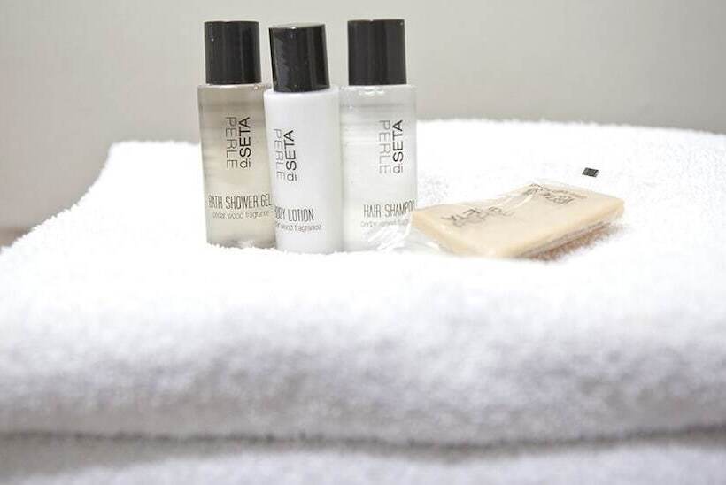 اتاق استاندارد, L