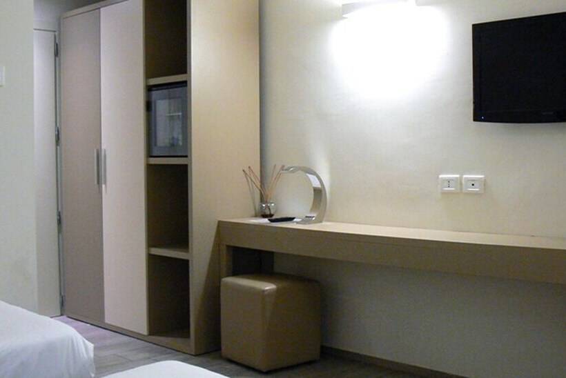 اتاق استاندارد, L