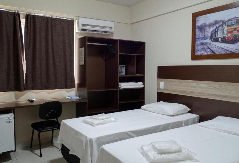 Номер Стандарт, La Vitre