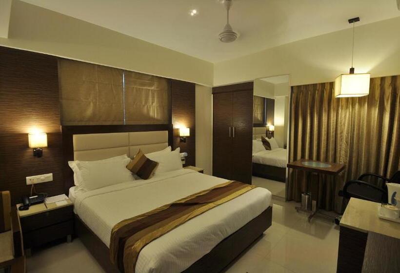 غرفة تنفيذية, Le Grande Residency Unmarried Couples Are Not Allowed