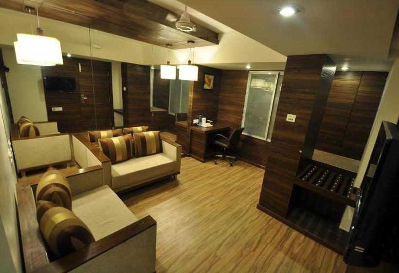 غرفة ديلوكس, Le Grande Residency Unmarried Couples Are Not Allowed