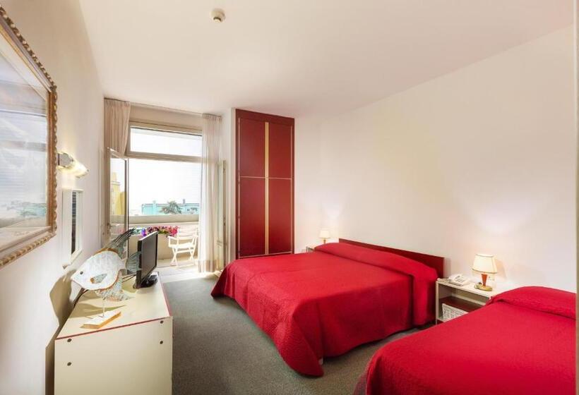 3-Bett-Standardzimmer, Metropol