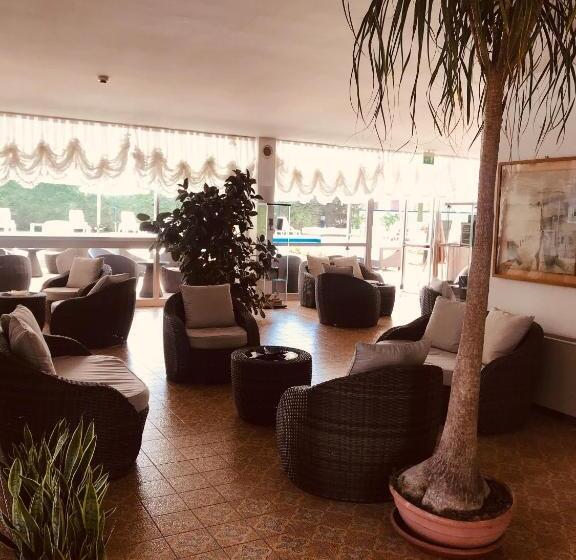 4 Bett Standardzimmer, Metropol