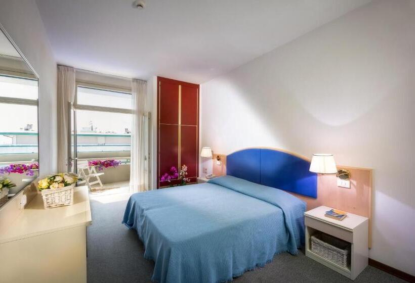 4 Bett Standardzimmer, Metropol