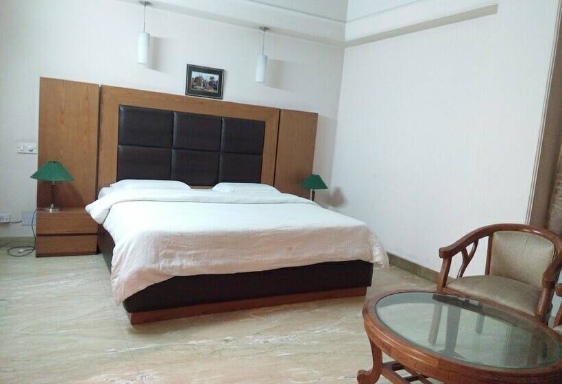 Apartament Superior 2 Sypialnie, Queens Residency Gurgaon