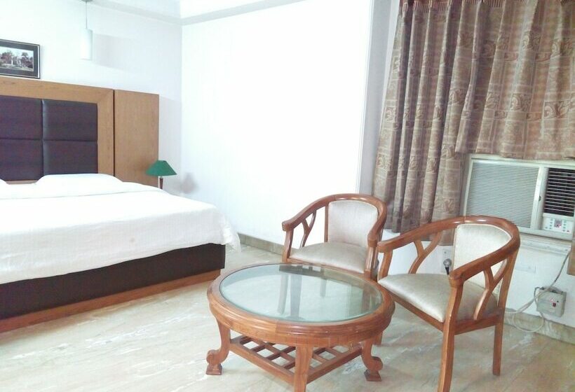 Apartament Superior 2 Sypialnie, Queens Residency Gurgaon