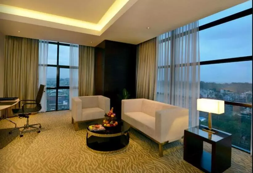 Juniorsviitti, Radisson Blu Chattogram Bay View