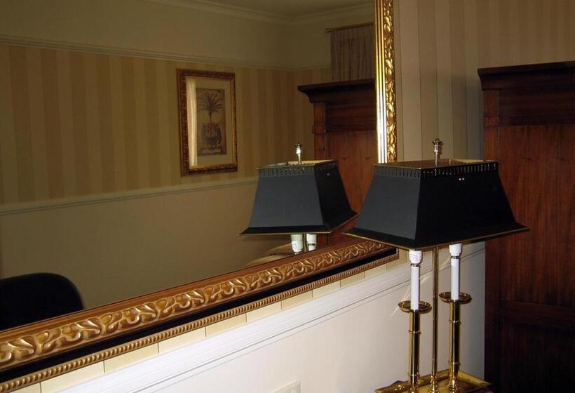 سوئیت برای معلولان, Redearth